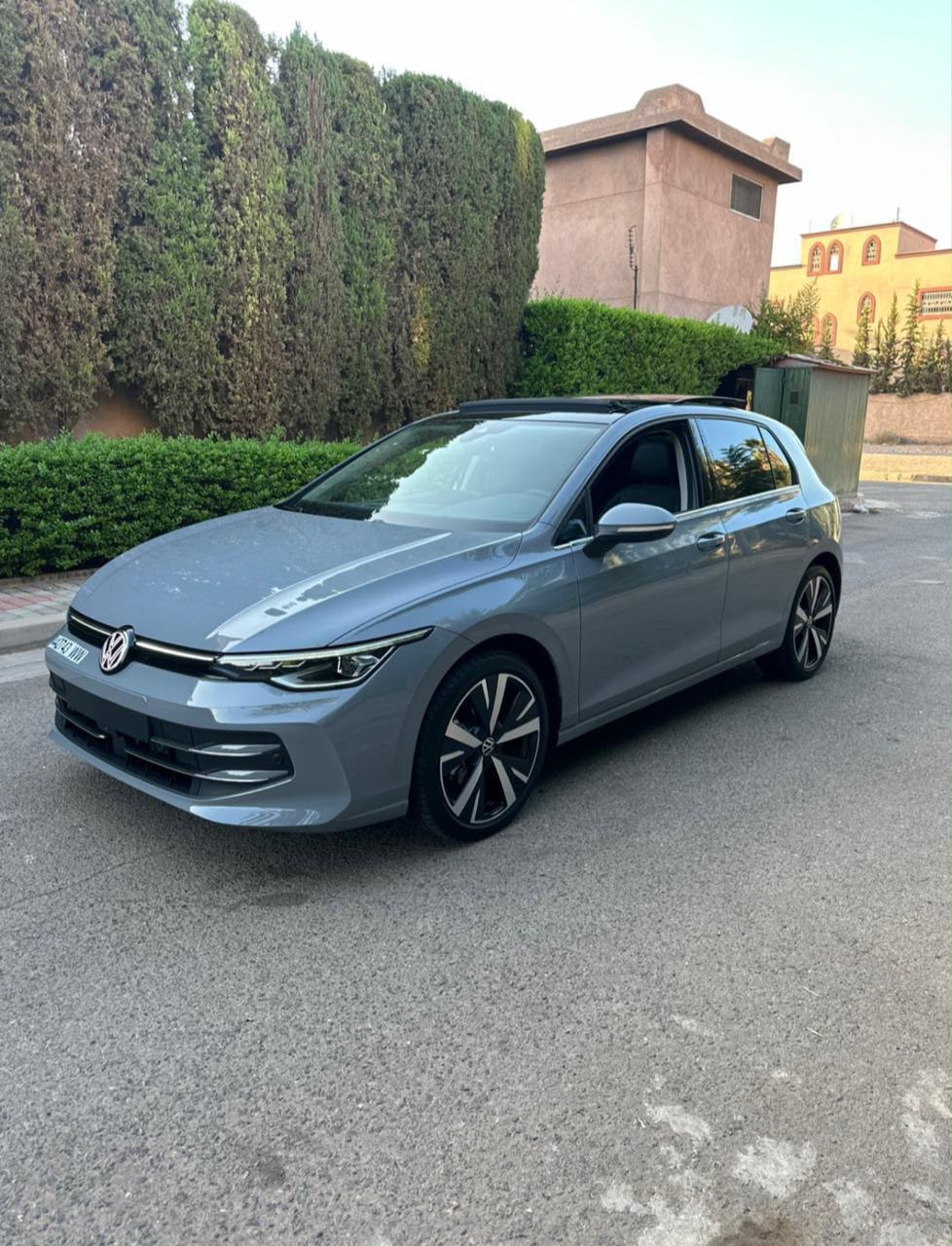 Location Volkswagen Golf 8 grise à Agadir - Mousway Car